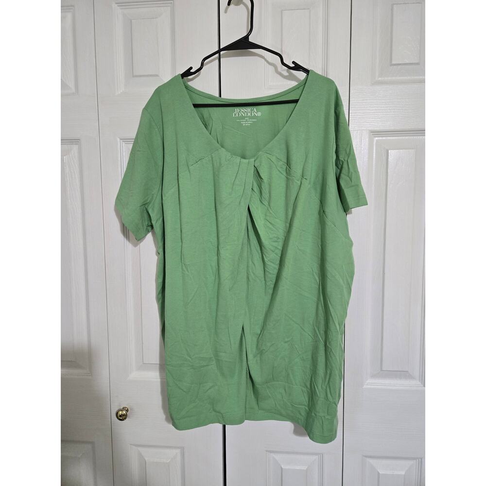 Jessica london size 22/24 women's green plus size tshirt New without tags